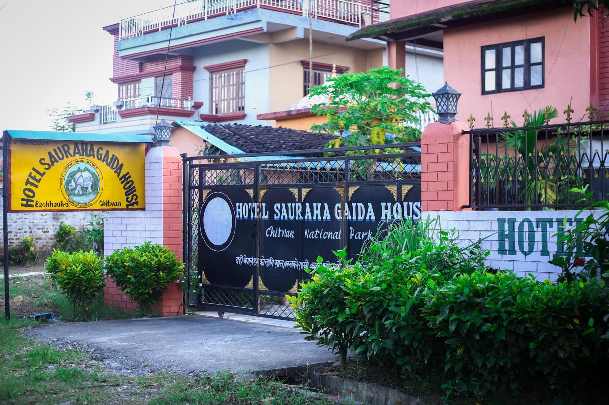 Hotel Sauraha Gaida House Chitwan Exterior photo